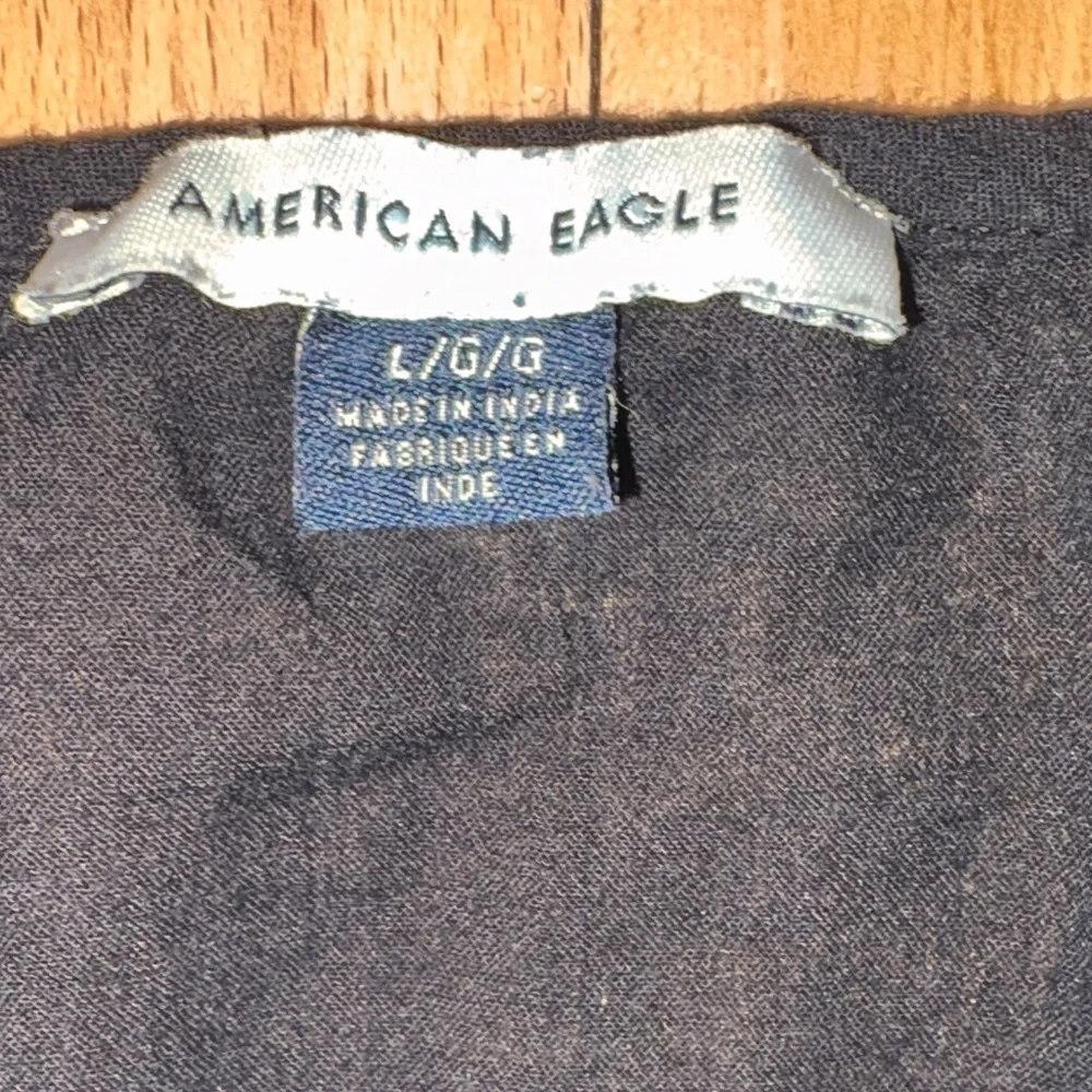American Eagle Outfitters Black Blouse Flowy size large - Picture 2 of 8